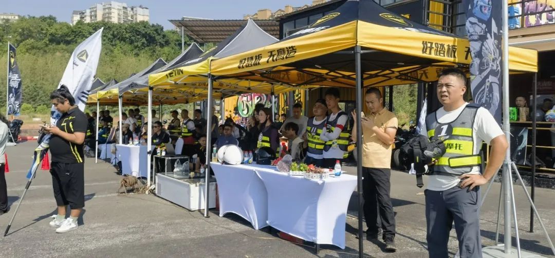 KOK体育官网入口-红天鹰集团斩获胜利，晋级下一轮的简单介绍